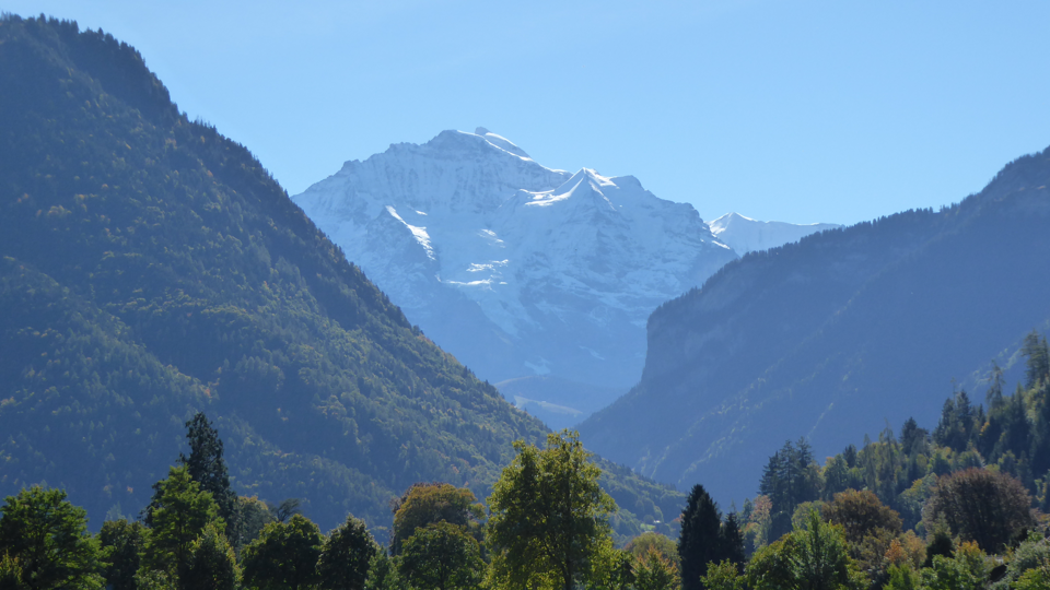 Jungfrau von Interlaken aus