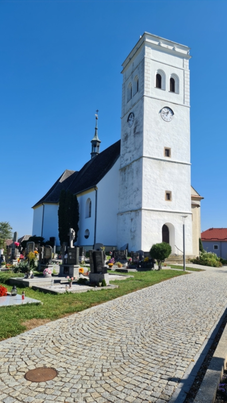 Kirche Medlov