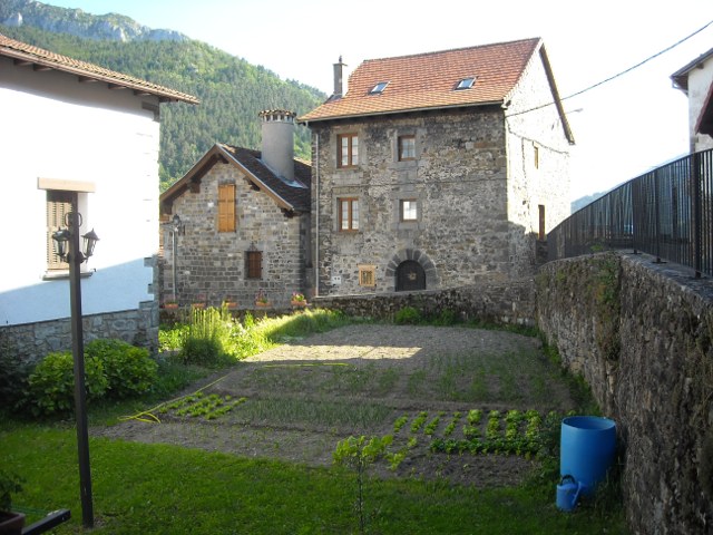 Garten in Isaba