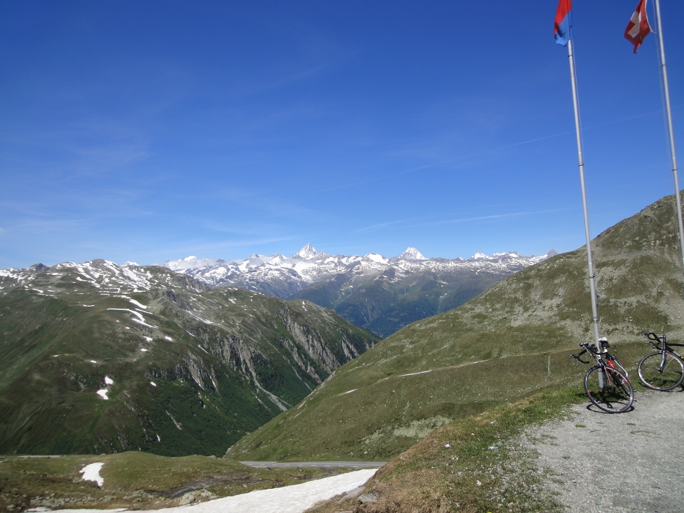 Berner Alpen vom Nufeben aus